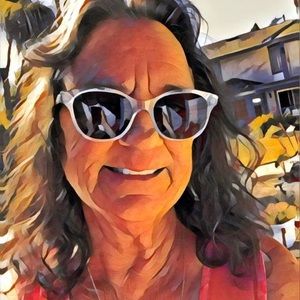 Meet your Posher, Sandy